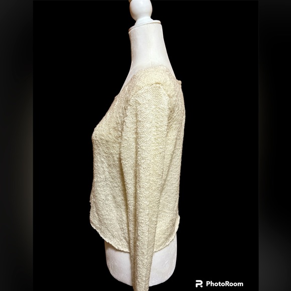 Cropped Sweater - Picture 2 of 3